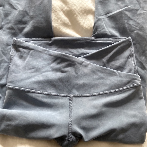 Lululemon Blue crossover leggings - Picture 2 of 5